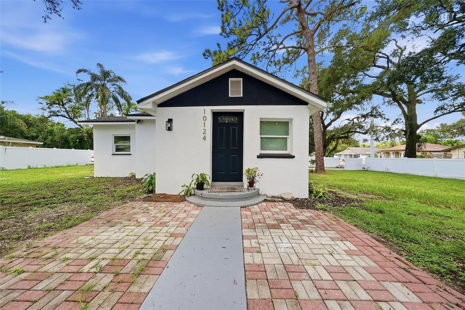 10124 Hyacinth, Tampa, FL 33612