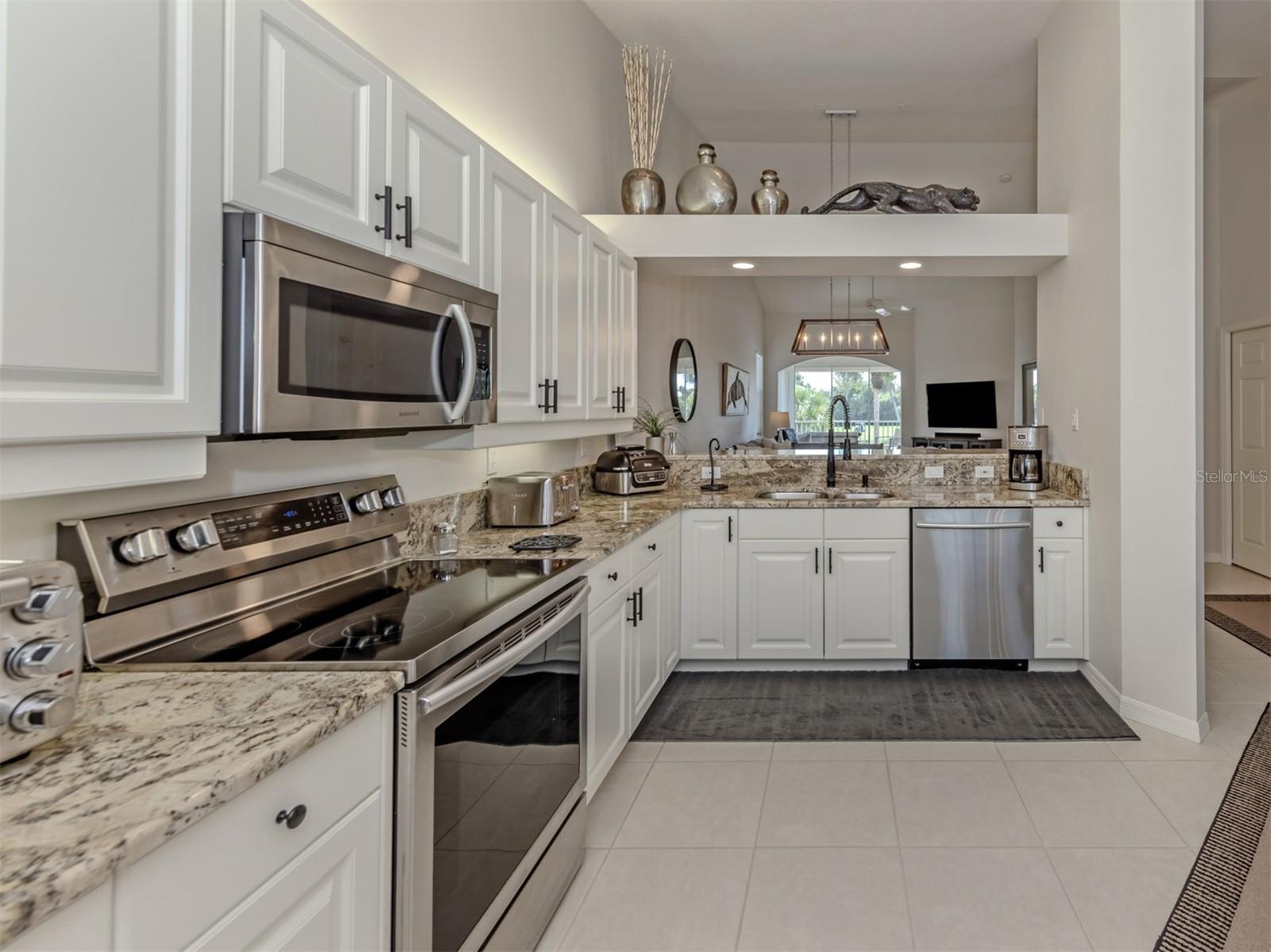 107 Woodbridge Unit 202, Venice, FL 34293