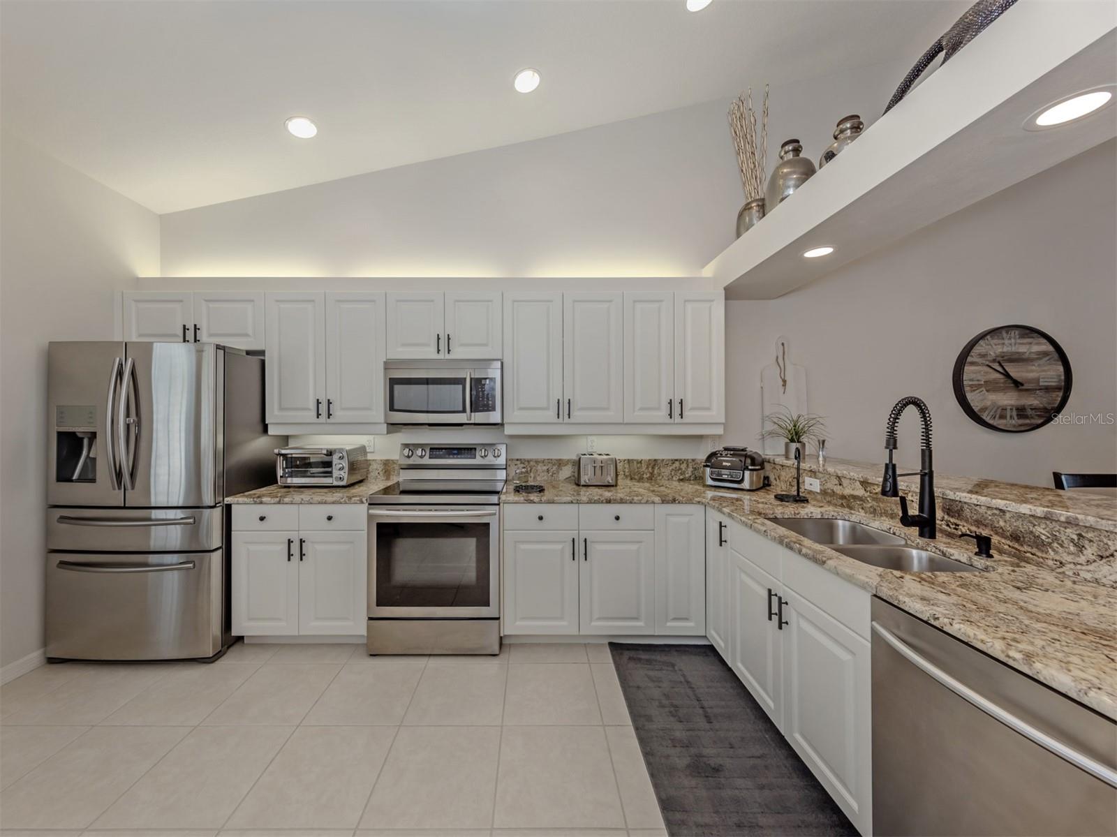 107 Woodbridge Unit 202, Venice, FL 34293