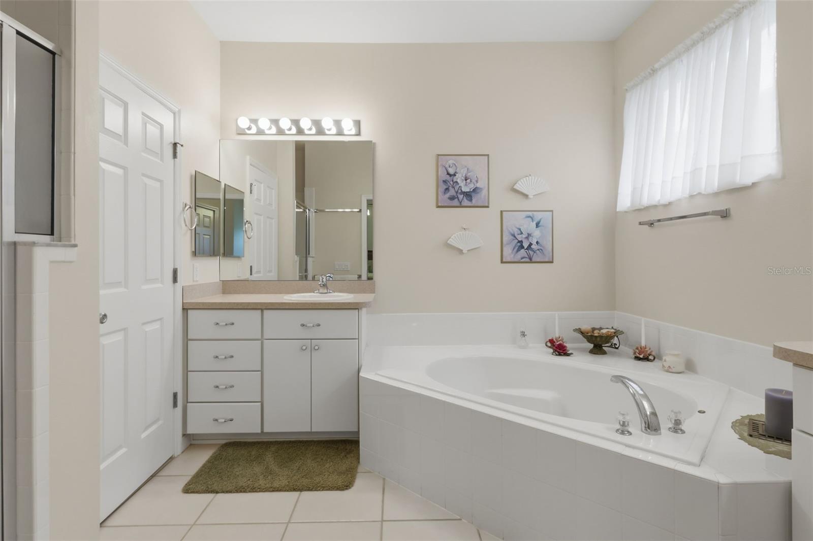 20743 Queen Alexandra, Leesburg, FL 34748