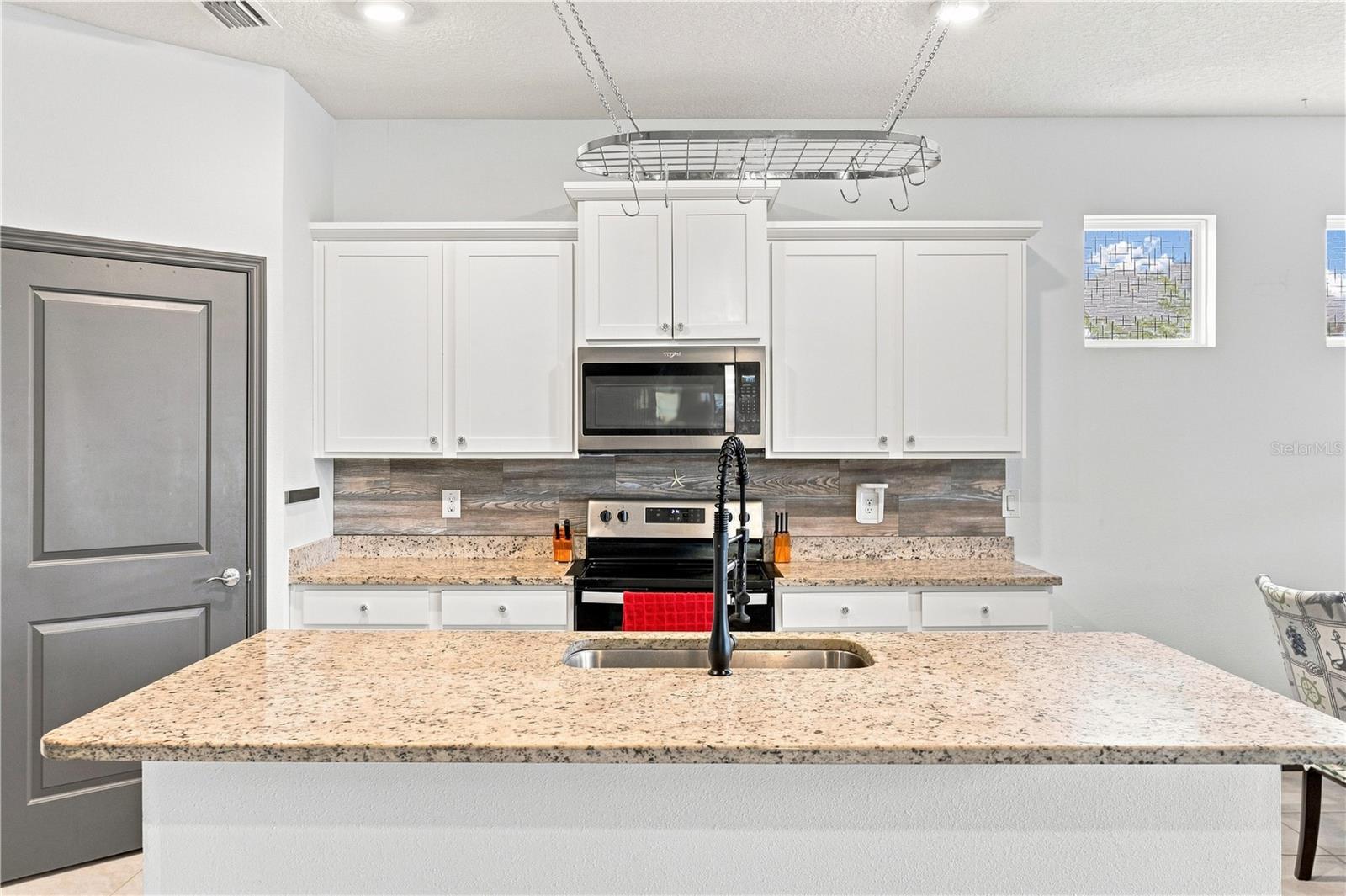 3916 Mossy Limb, Palmetto, FL 34221