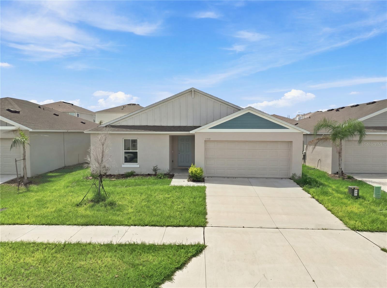 2259 Canyon Oak Dr, Davenport, FL 33837