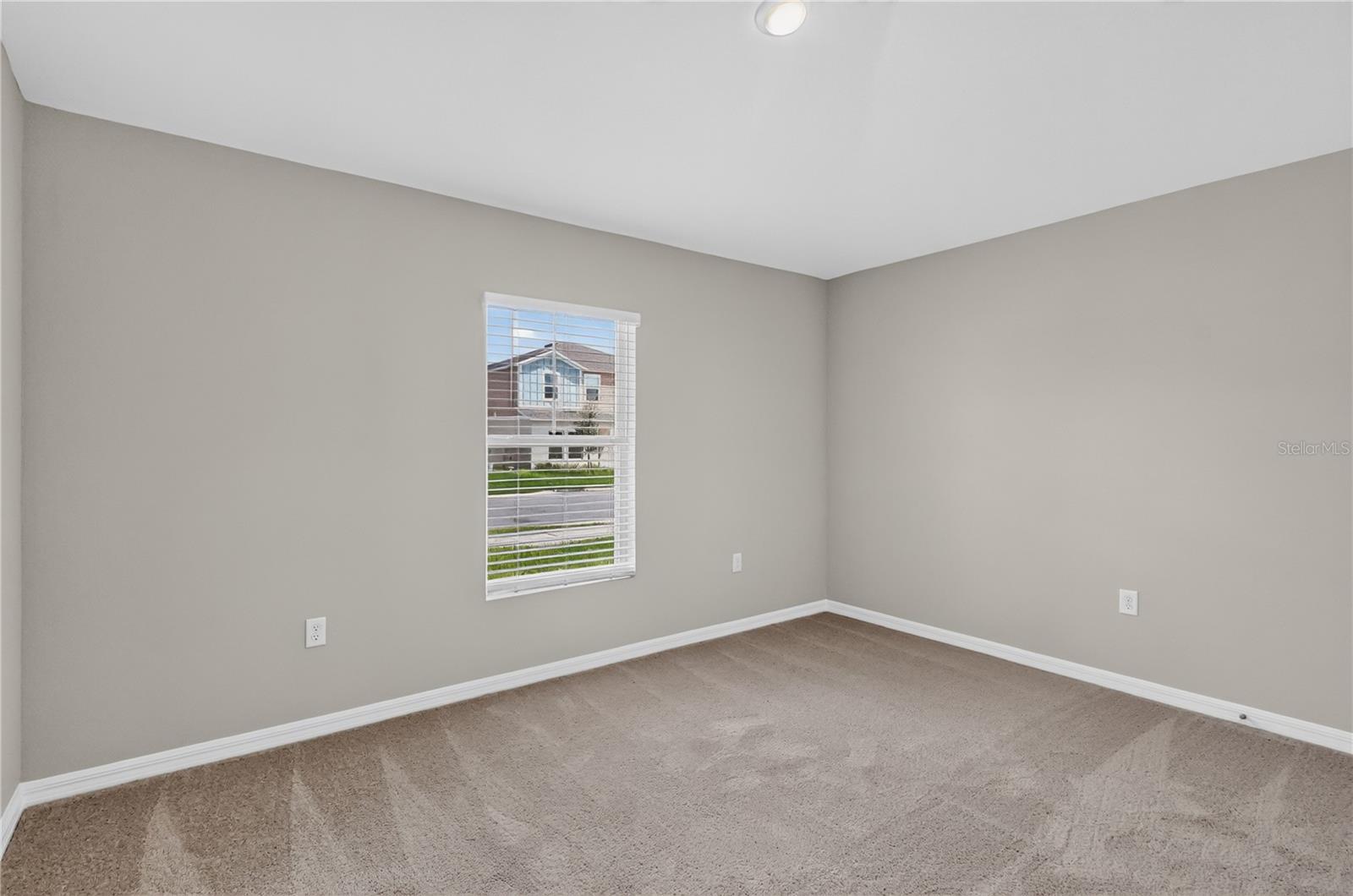 2259 Canyon Oak Dr, Davenport, FL 33837