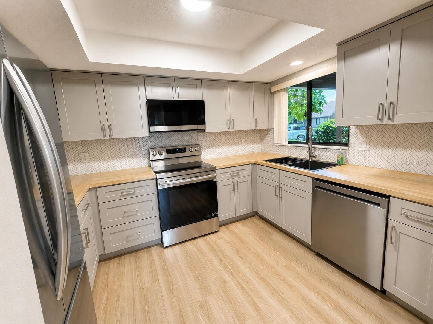 971 Sunridge Unit 110, Sarasota, FL 34234