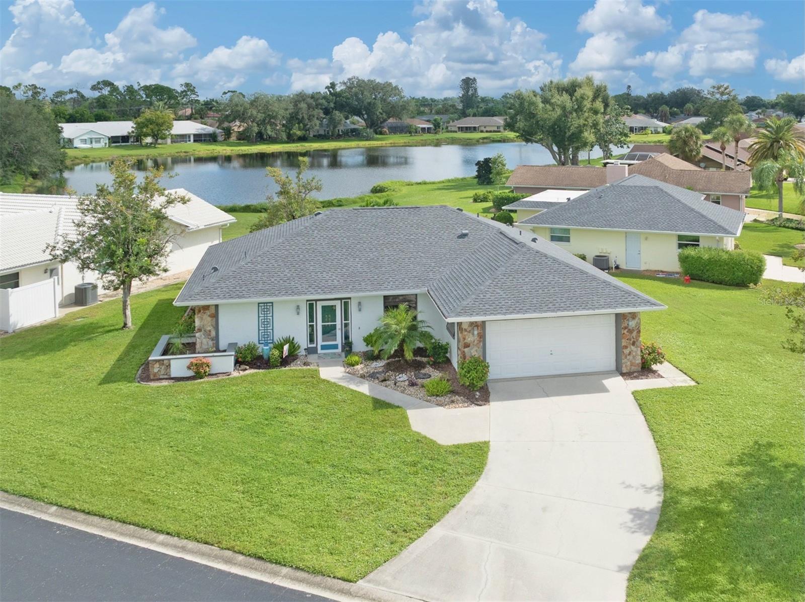 3286 Meadow Run, Venice, FL 34293