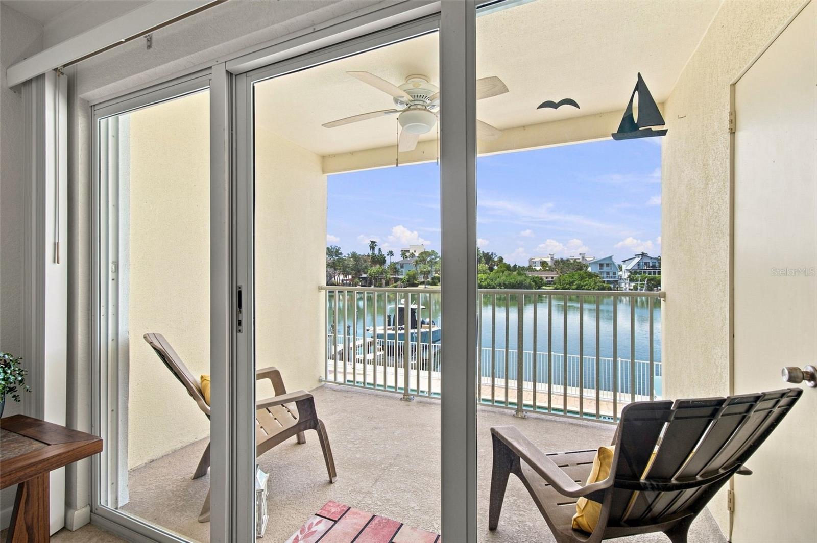 12100 Capri Unit 204, Treasure Island, FL 33706