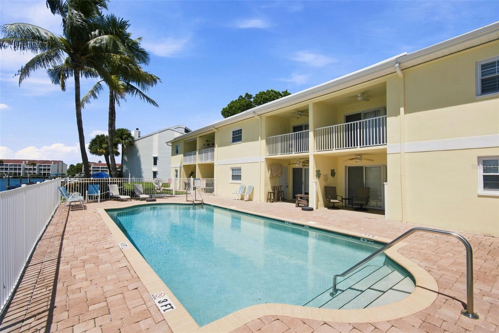 12100 Capri Unit 204, Treasure Island, FL 33706