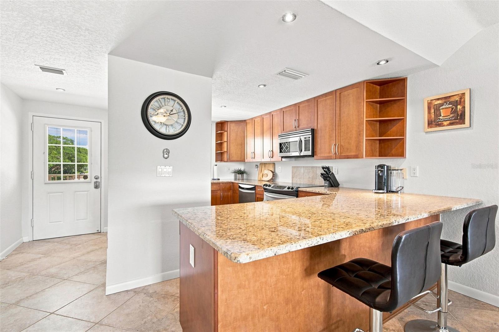 12100 Capri Unit 204, Treasure Island, FL 33706