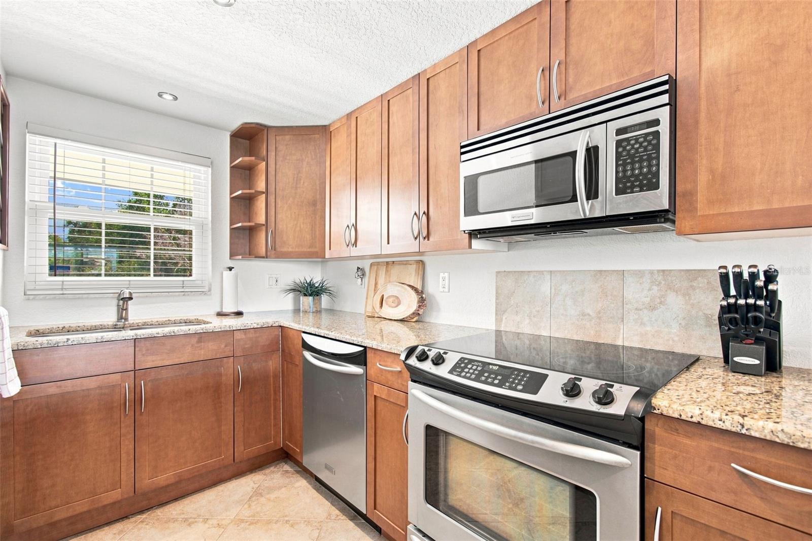 12100 Capri Unit 204, Treasure Island, FL 33706