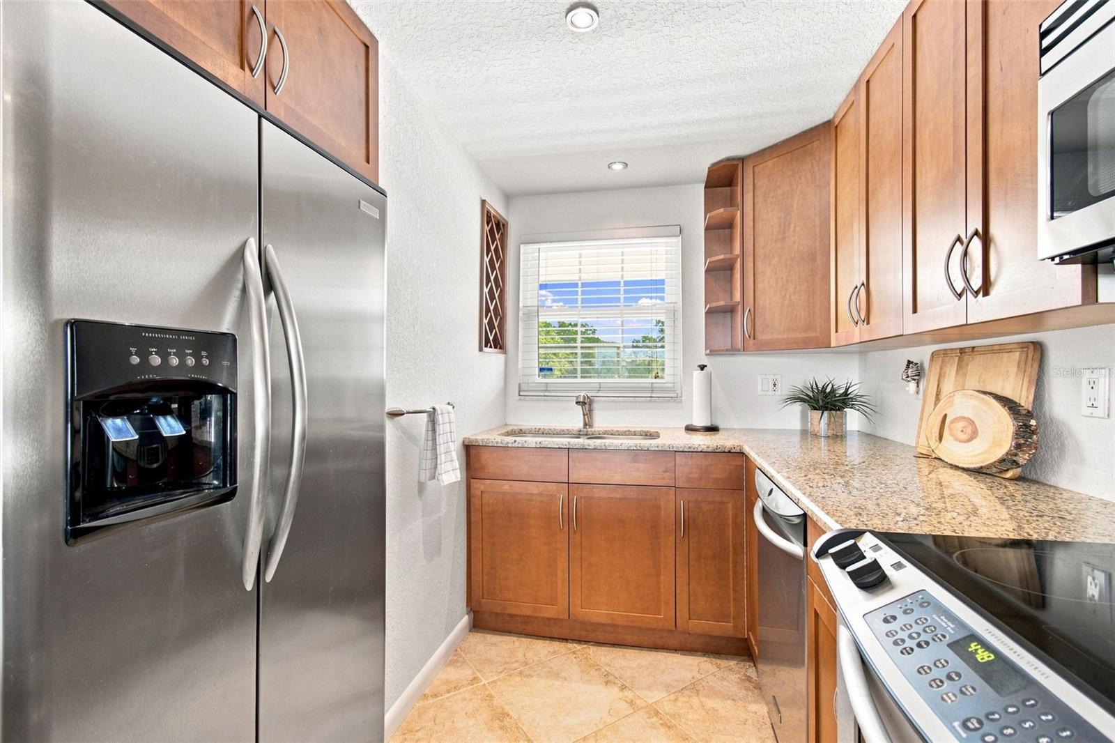 12100 Capri Unit 204, Treasure Island, FL 33706