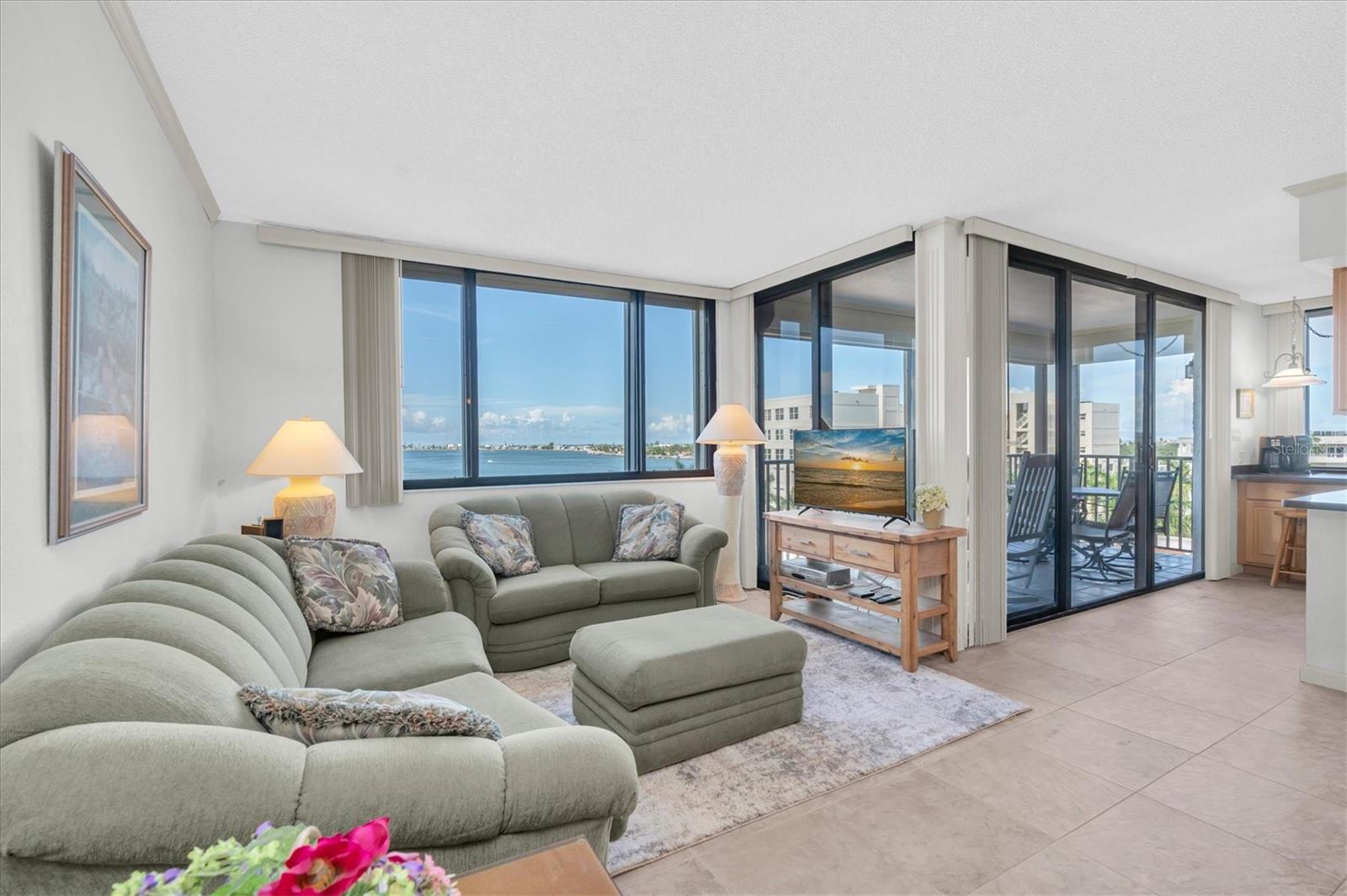 6287 Bahia del Mar Unit 602, St Petersburg, FL 33715
