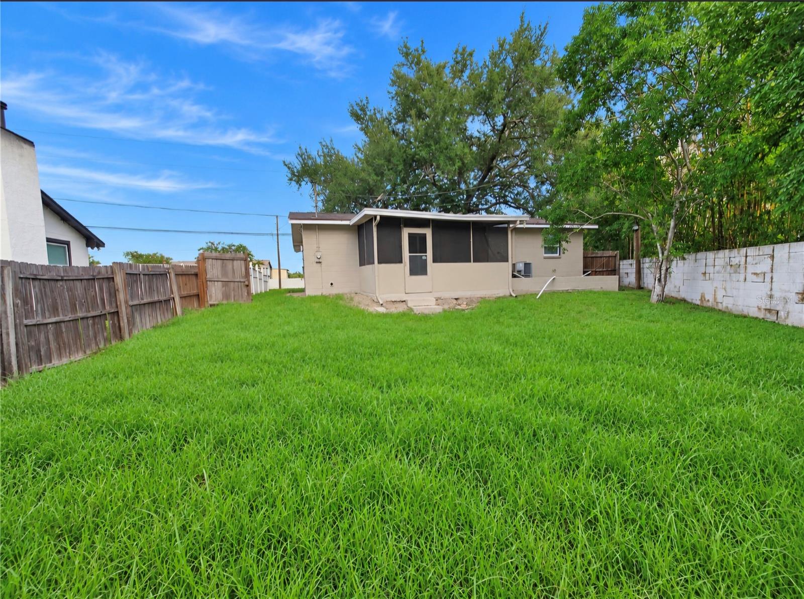 6800 1st, St Petersburg, FL 33702