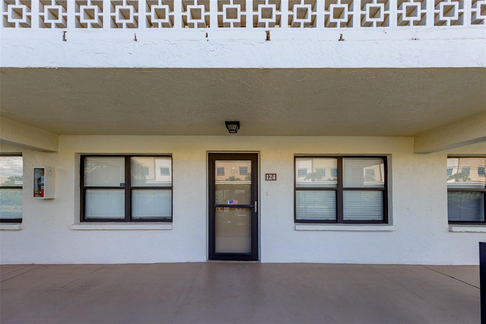 5090 Bay Unit 124, St Petersburg, FL 33703