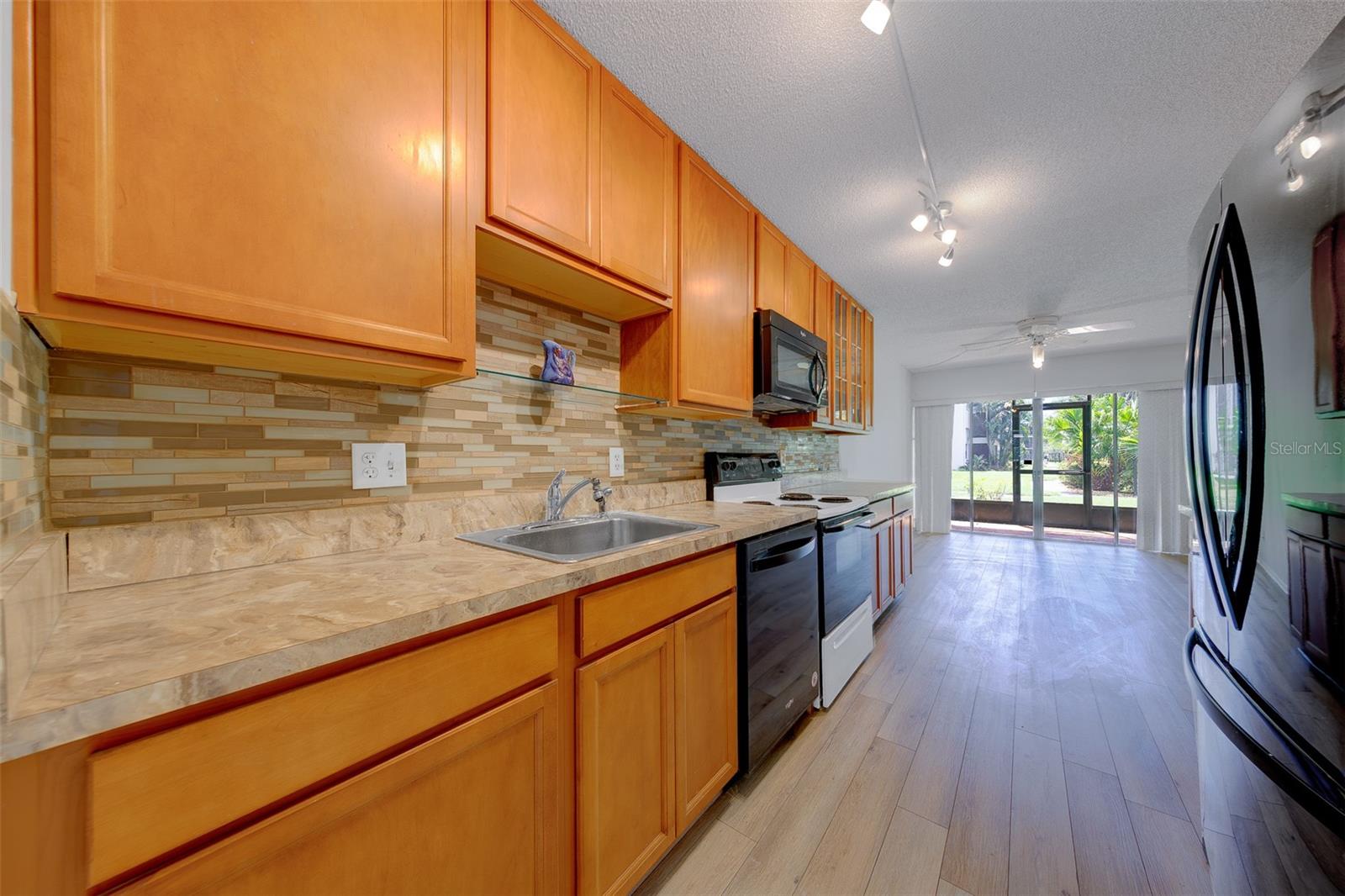 5090 Bay Unit 124, St Petersburg, FL 33703
