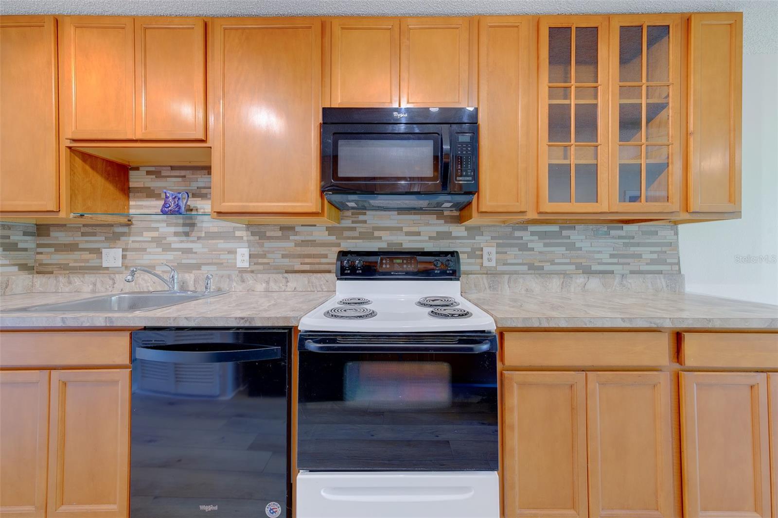 5090 Bay Unit 124, St Petersburg, FL 33703