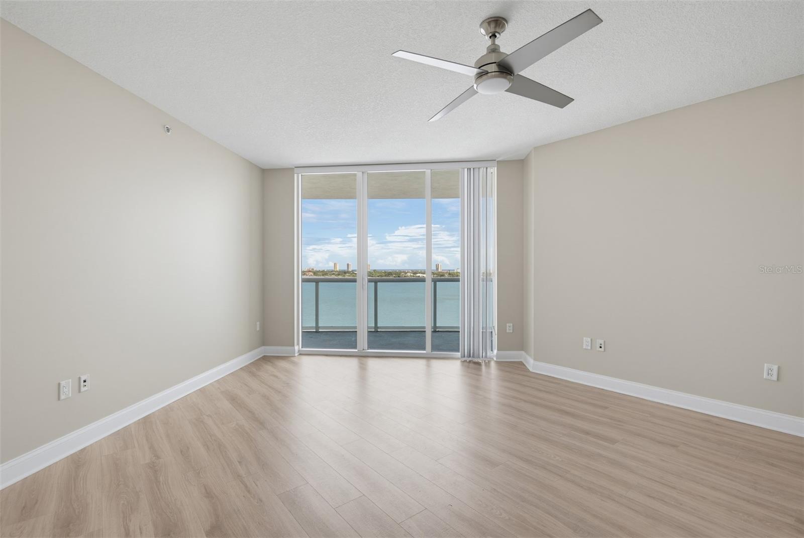 241 Riverside Unit 1006, Holly Hill, FL 32117