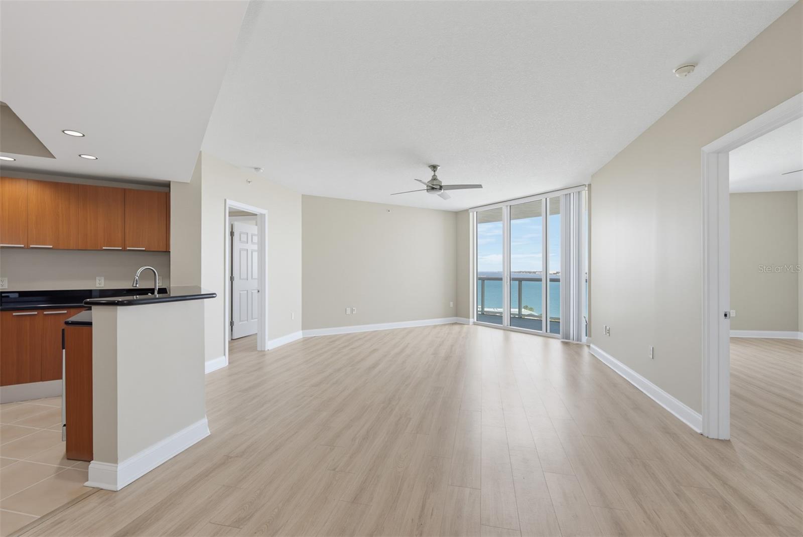 241 Riverside Unit 1006, Holly Hill, FL 32117