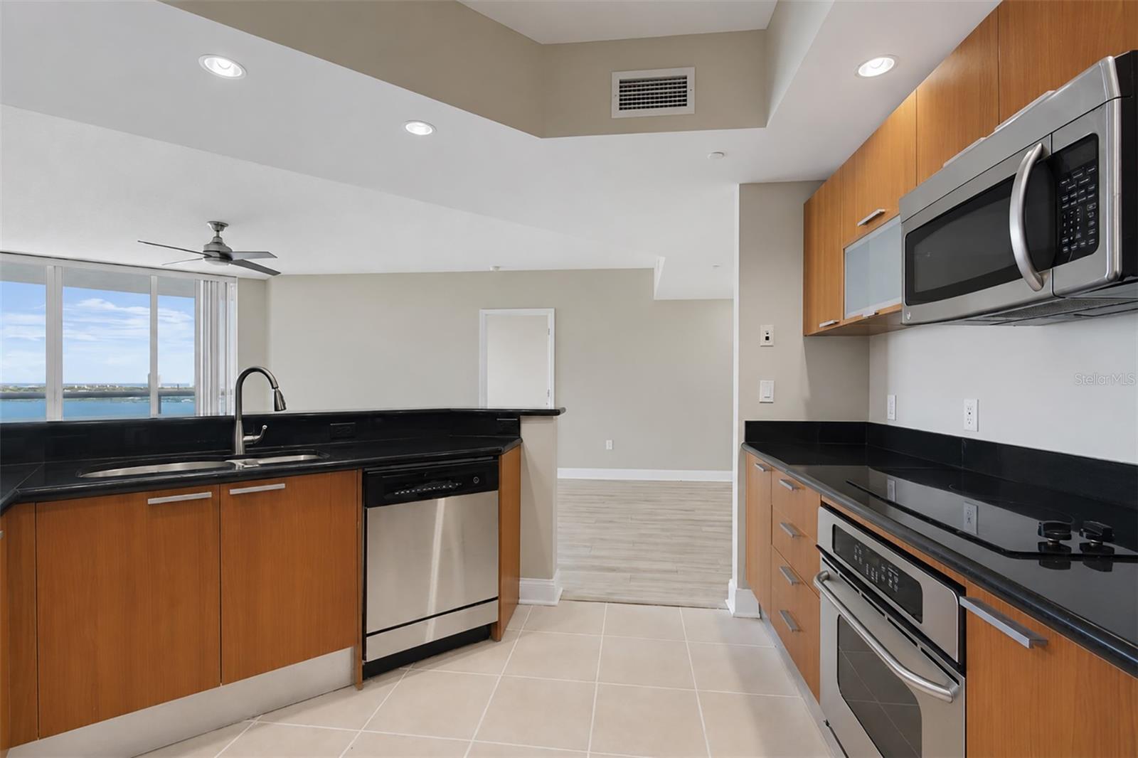 241 Riverside Unit 1006, Holly Hill, FL 32117