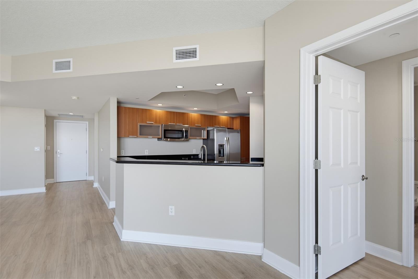 241 Riverside Unit 1006, Holly Hill, FL 32117