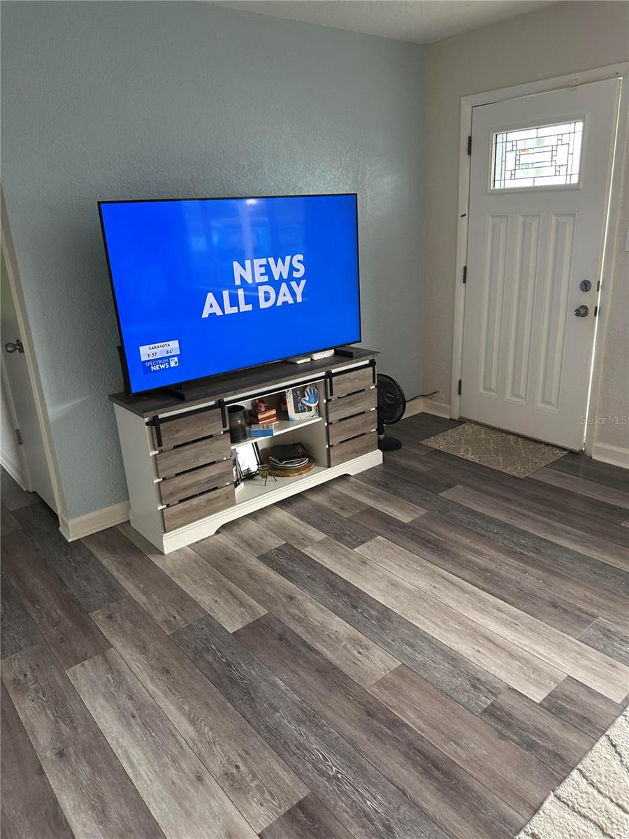 10735 63rd, Seminole, FL 33772