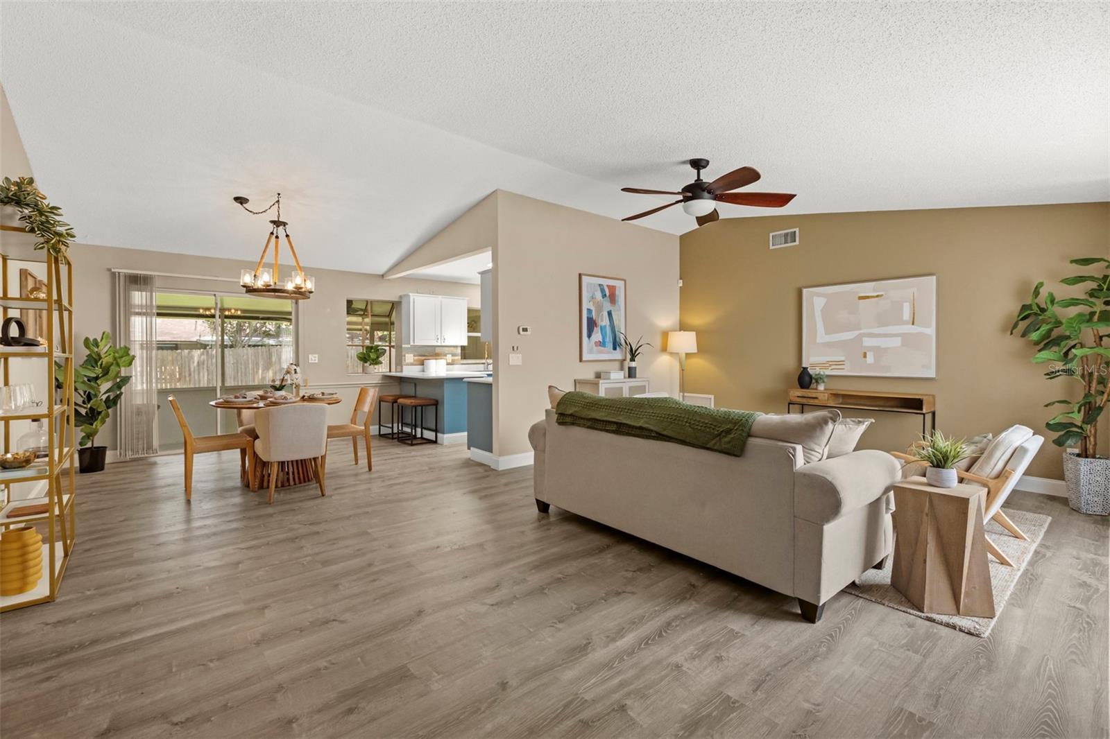 121 Oak Ridge, Edgewater, FL 32132