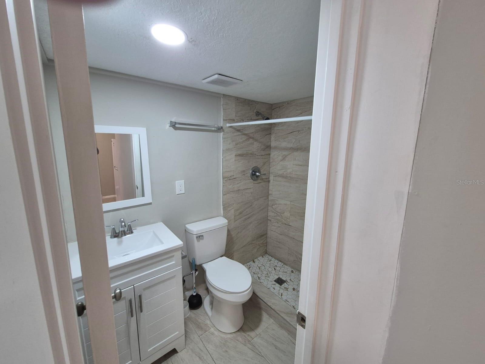 918 Valmar, Brandon, FL 33511