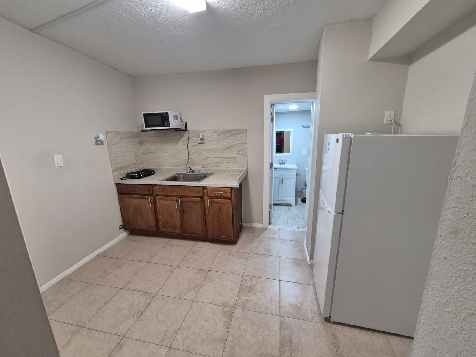 918 Valmar, Brandon, FL 33511