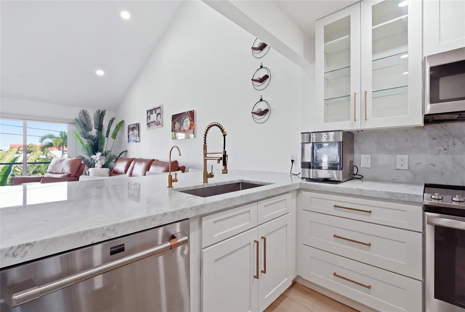6796 Sarasea Unit 3, Sarasota, FL 34242