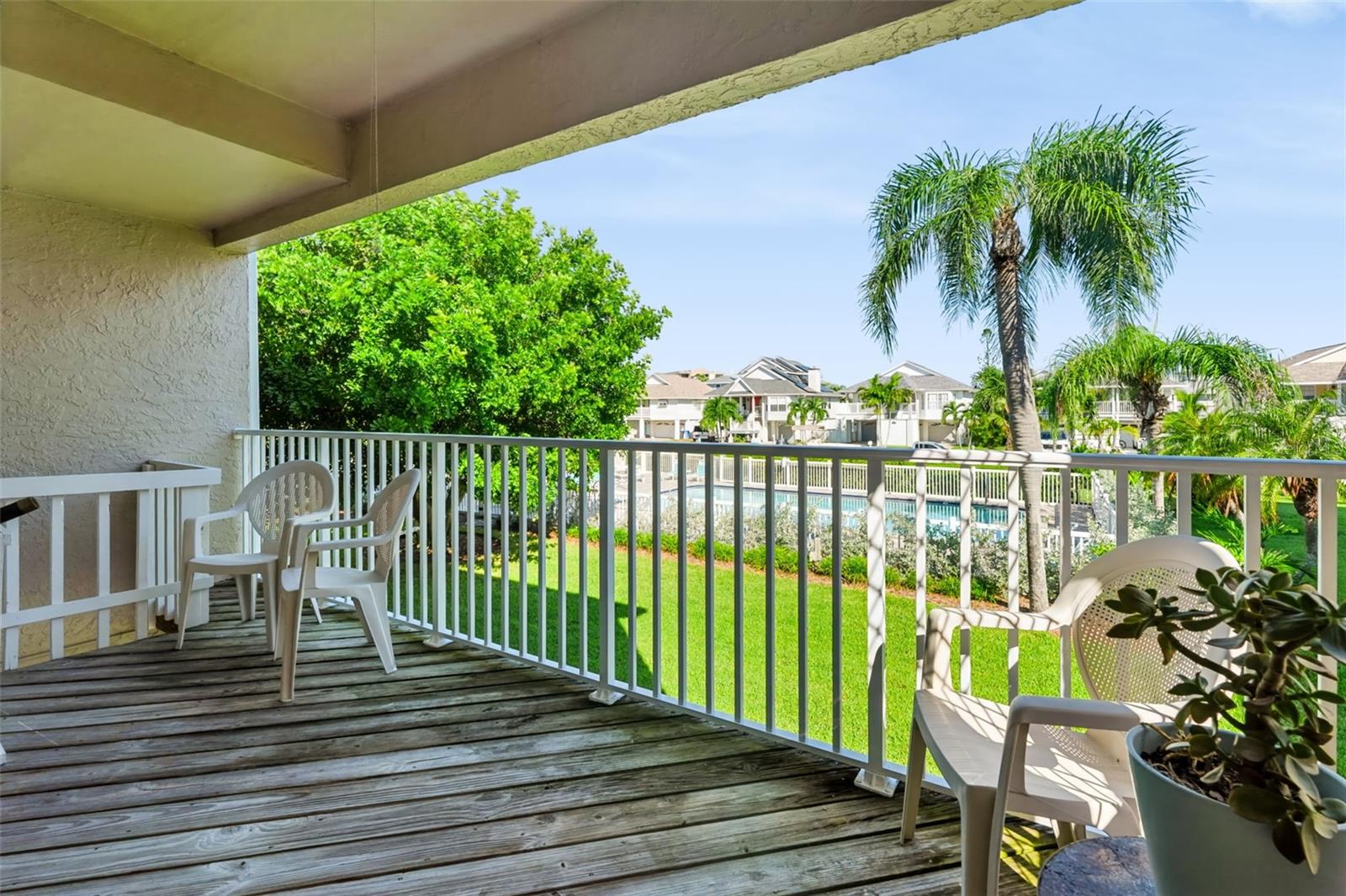 255 Capri Unit 22, Treasure Island, FL 33706