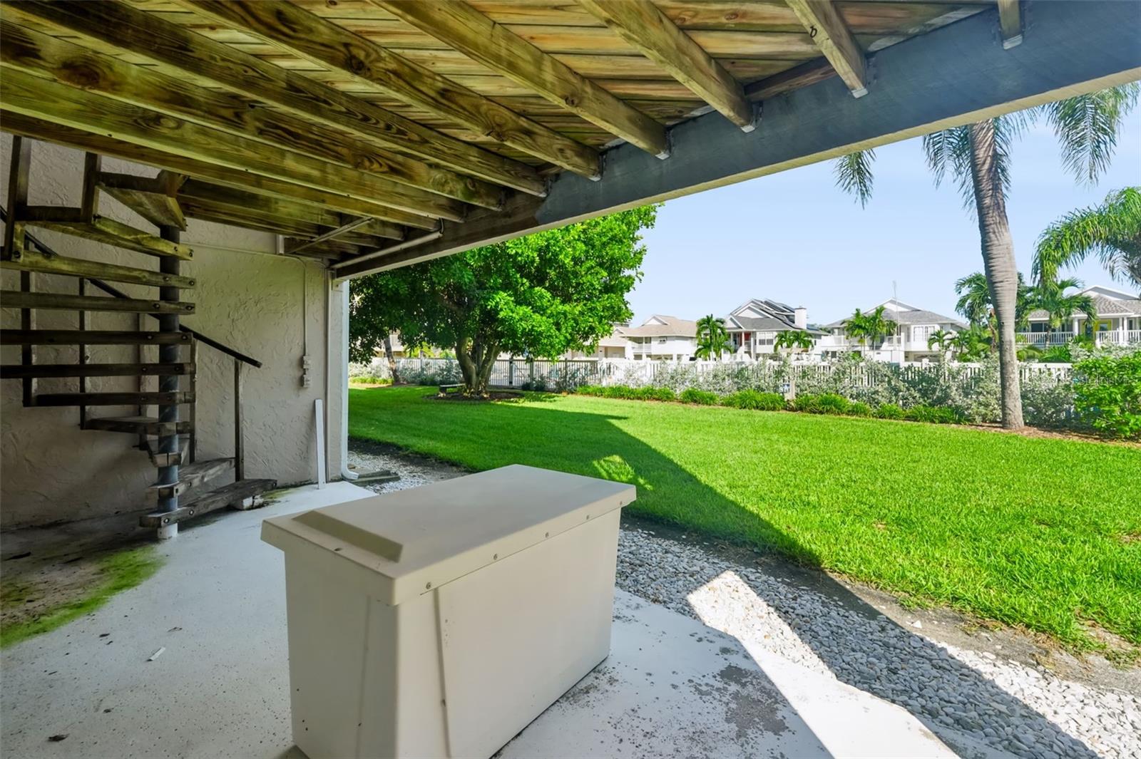 255 Capri Unit 22, Treasure Island, FL 33706