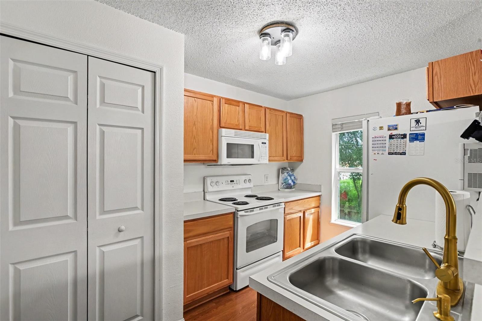 4607 Ashburn Square, Tampa, FL 33610