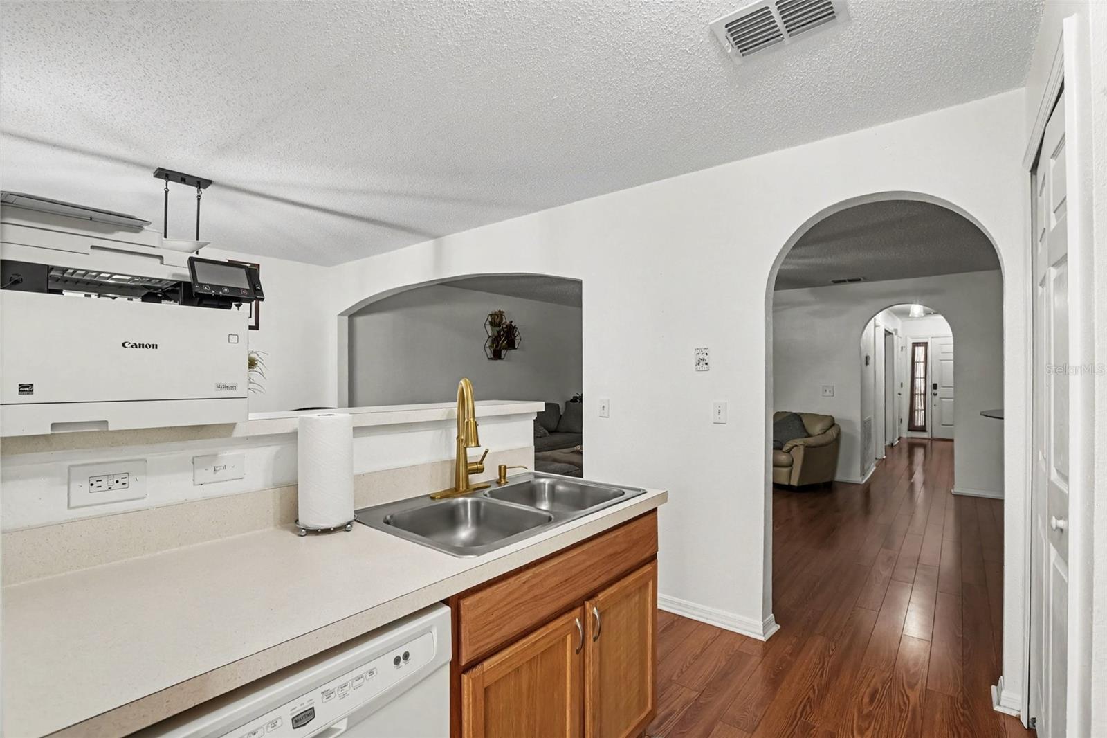 4607 Ashburn Square, Tampa, FL 33610