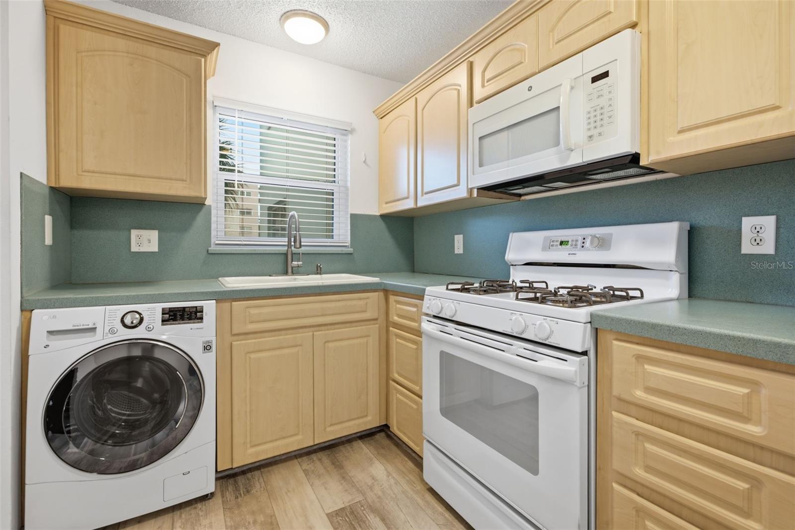 5603 80th Unit 202, St Petersburg, FL 33709
