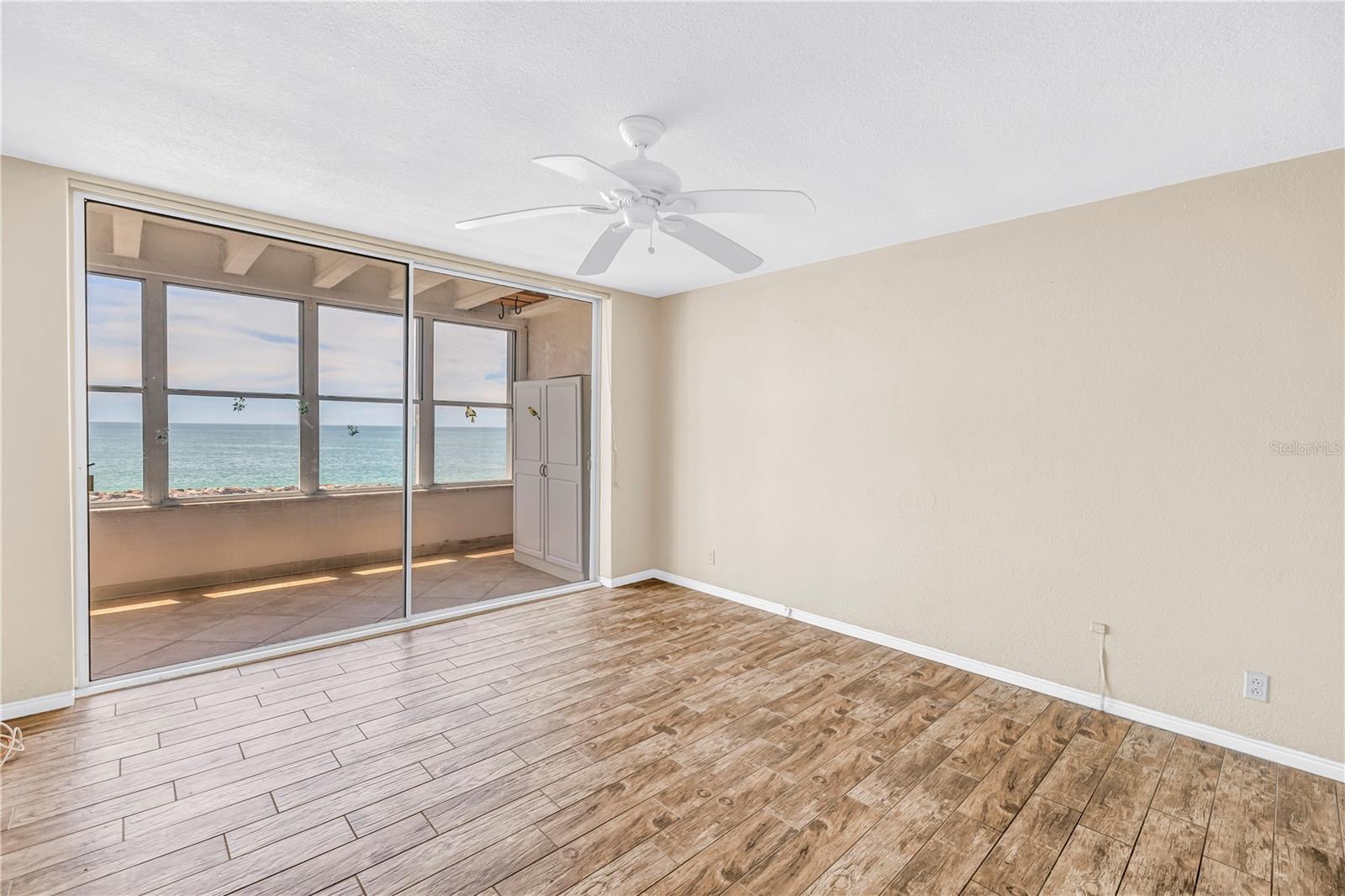 7000 Beach Unit 307, St Pete Beach, FL 33706