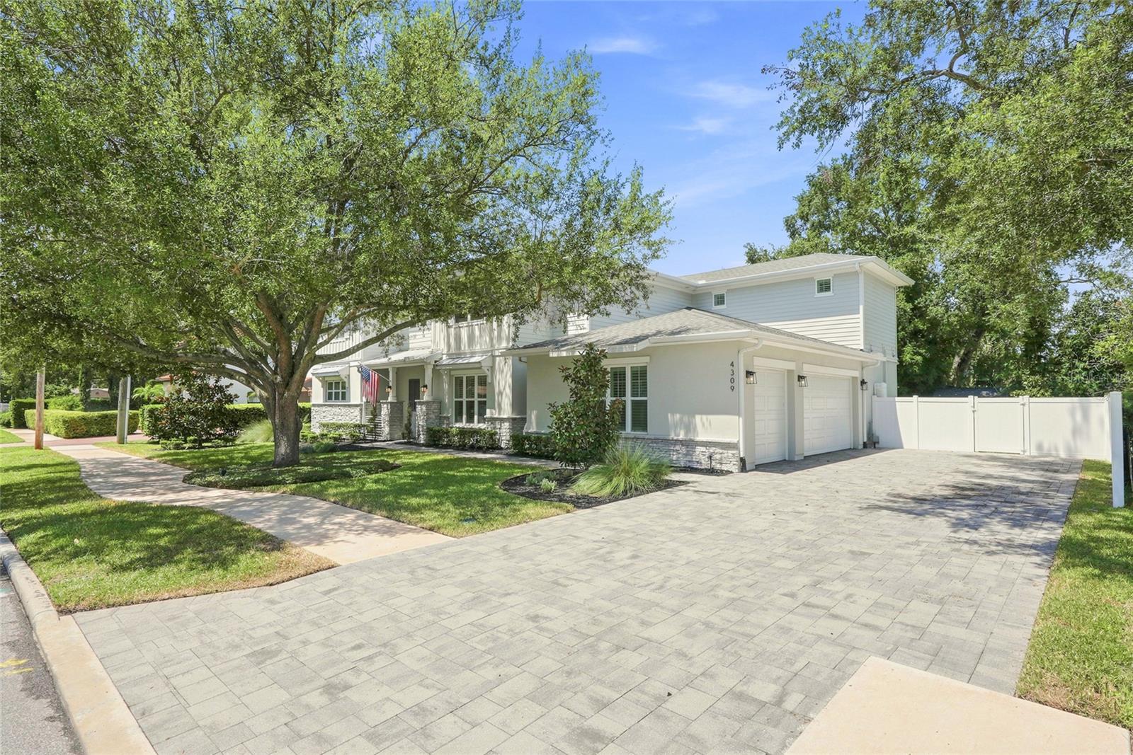 4309 Barcelona, Tampa, FL 33629
