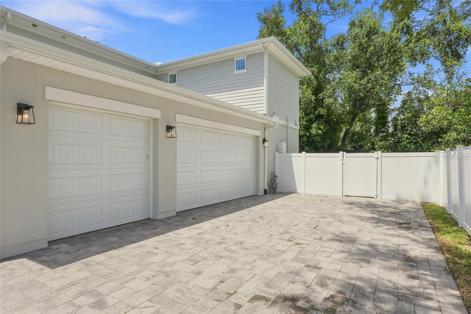 4309 Barcelona, Tampa, FL 33629