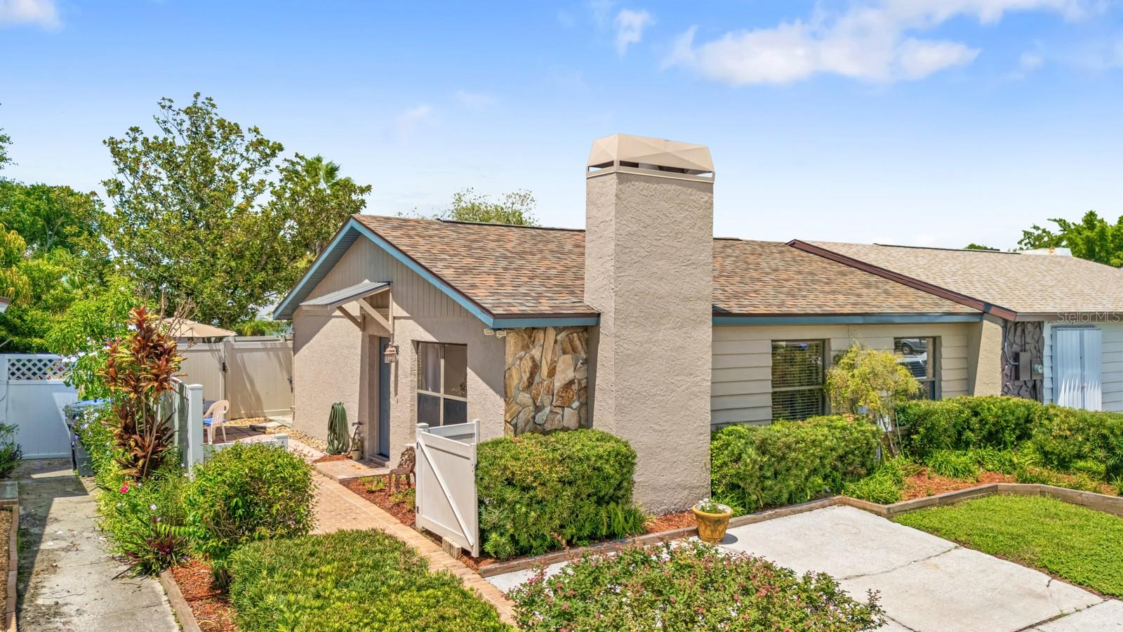 1205 Mohrlake, Brandon, FL 33511