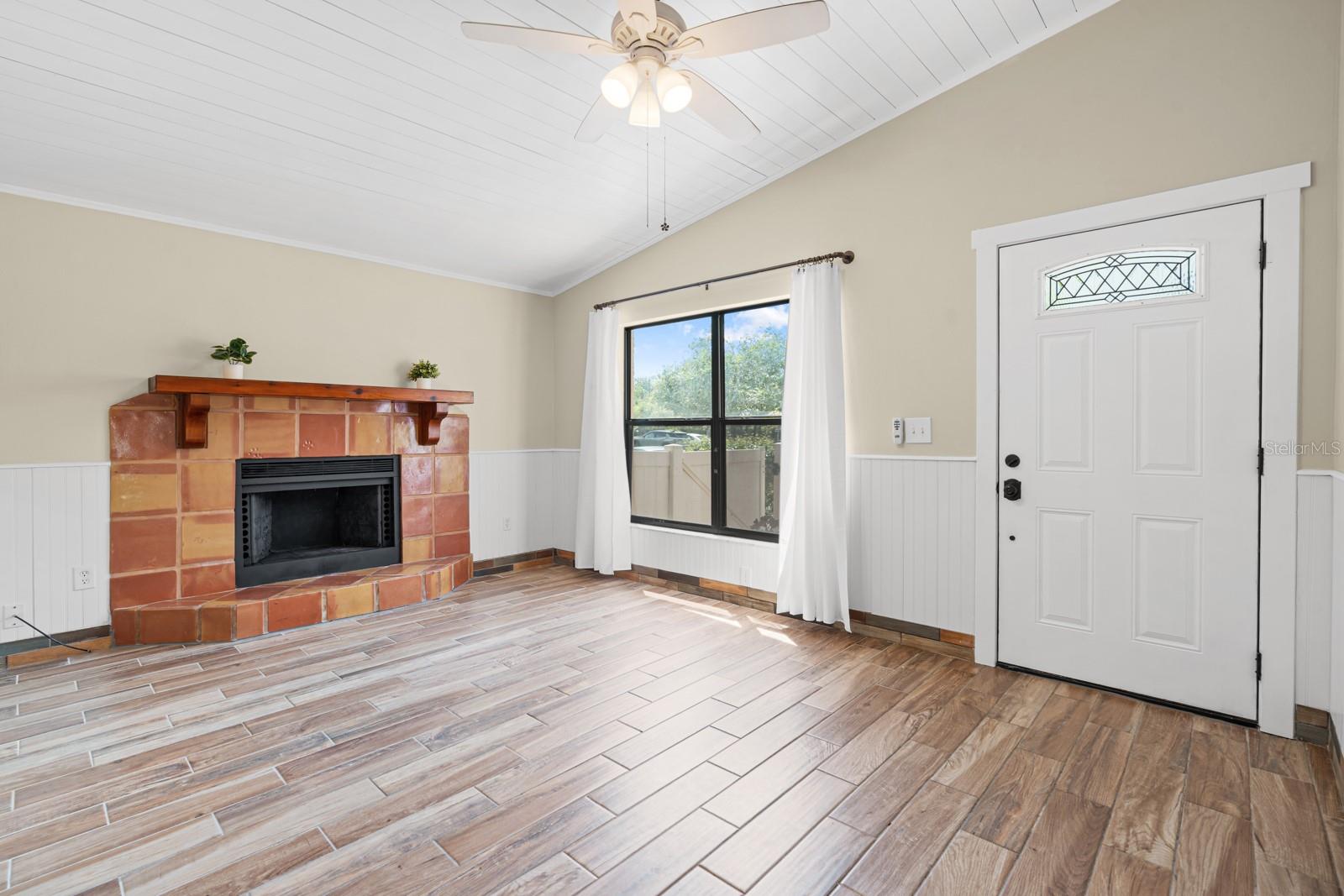1205 Mohrlake, Brandon, FL 33511