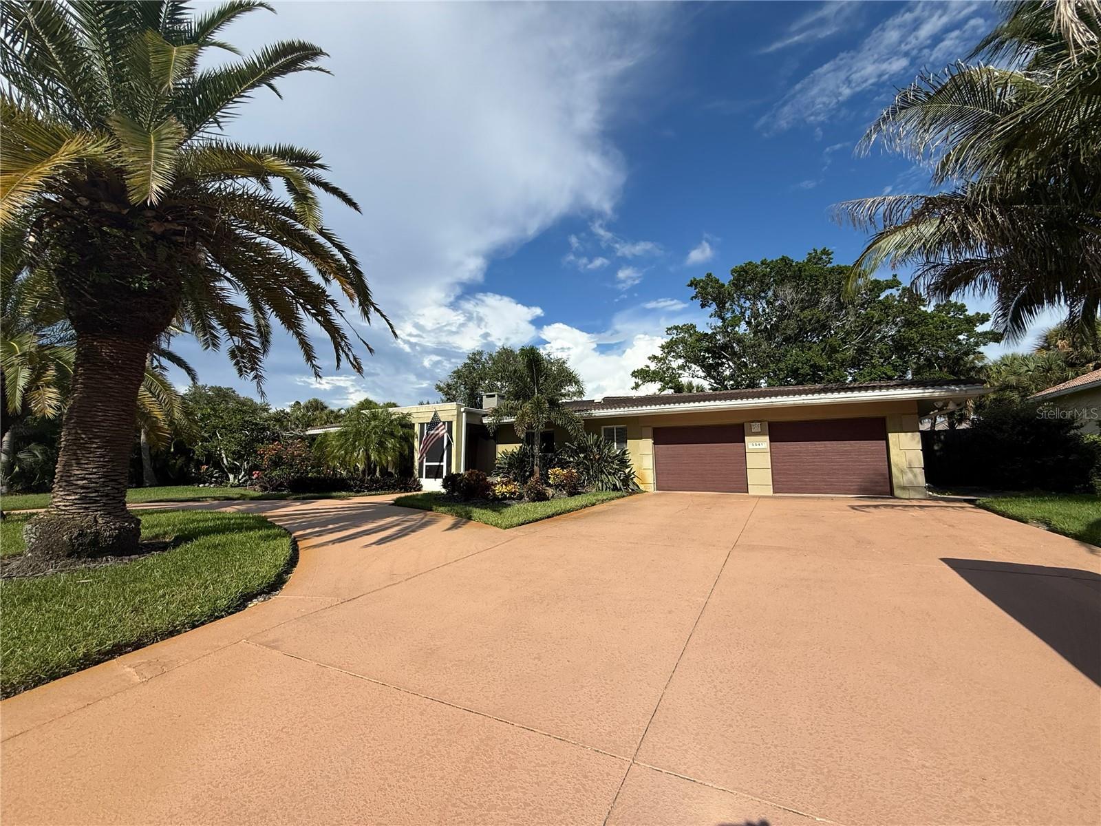 5541 Cape Aqua, Sarasota, FL 34242