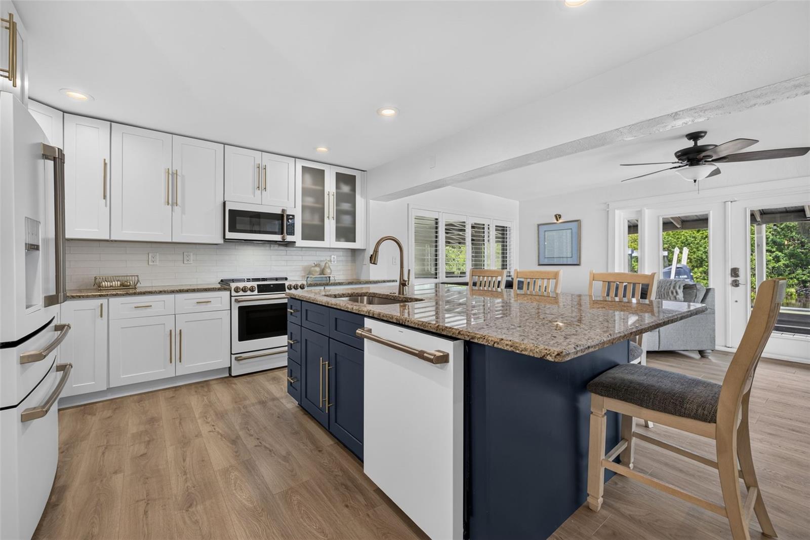 491 79th, St Petersburg, FL 33702