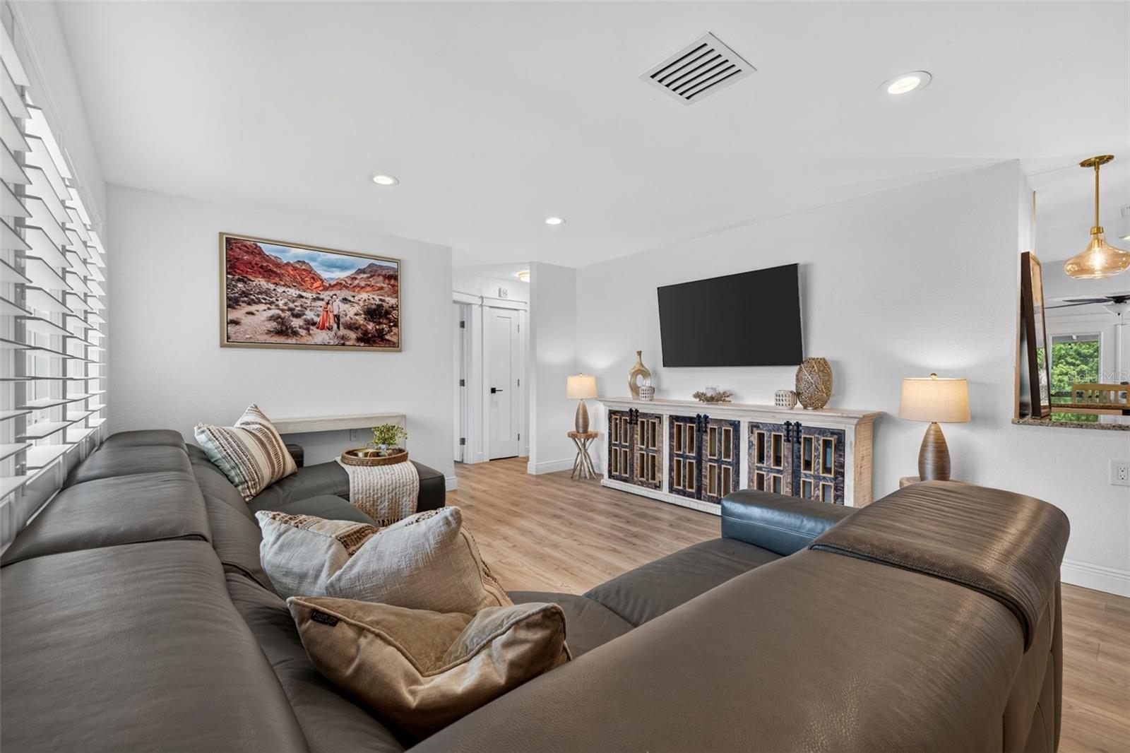 491 79th, St Petersburg, FL 33702