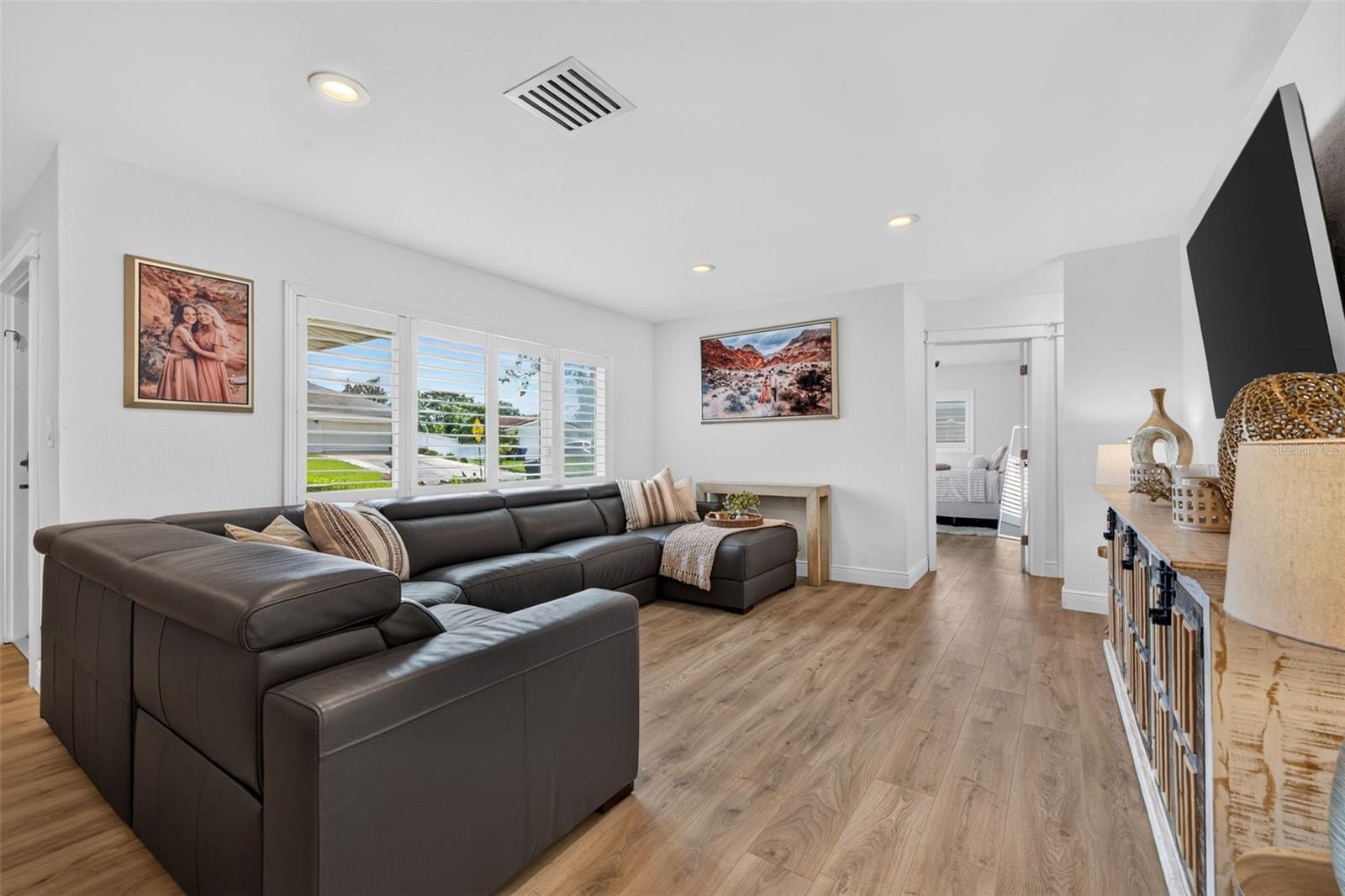 491 79th, St Petersburg, FL 33702