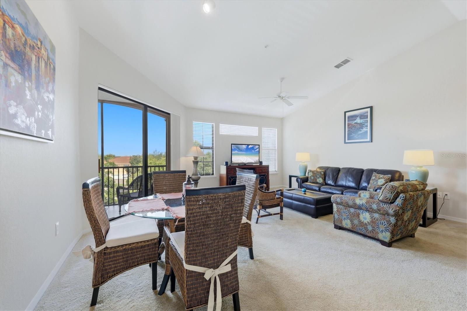 8325 38th Street Unit 307, Sarasota, FL 34243