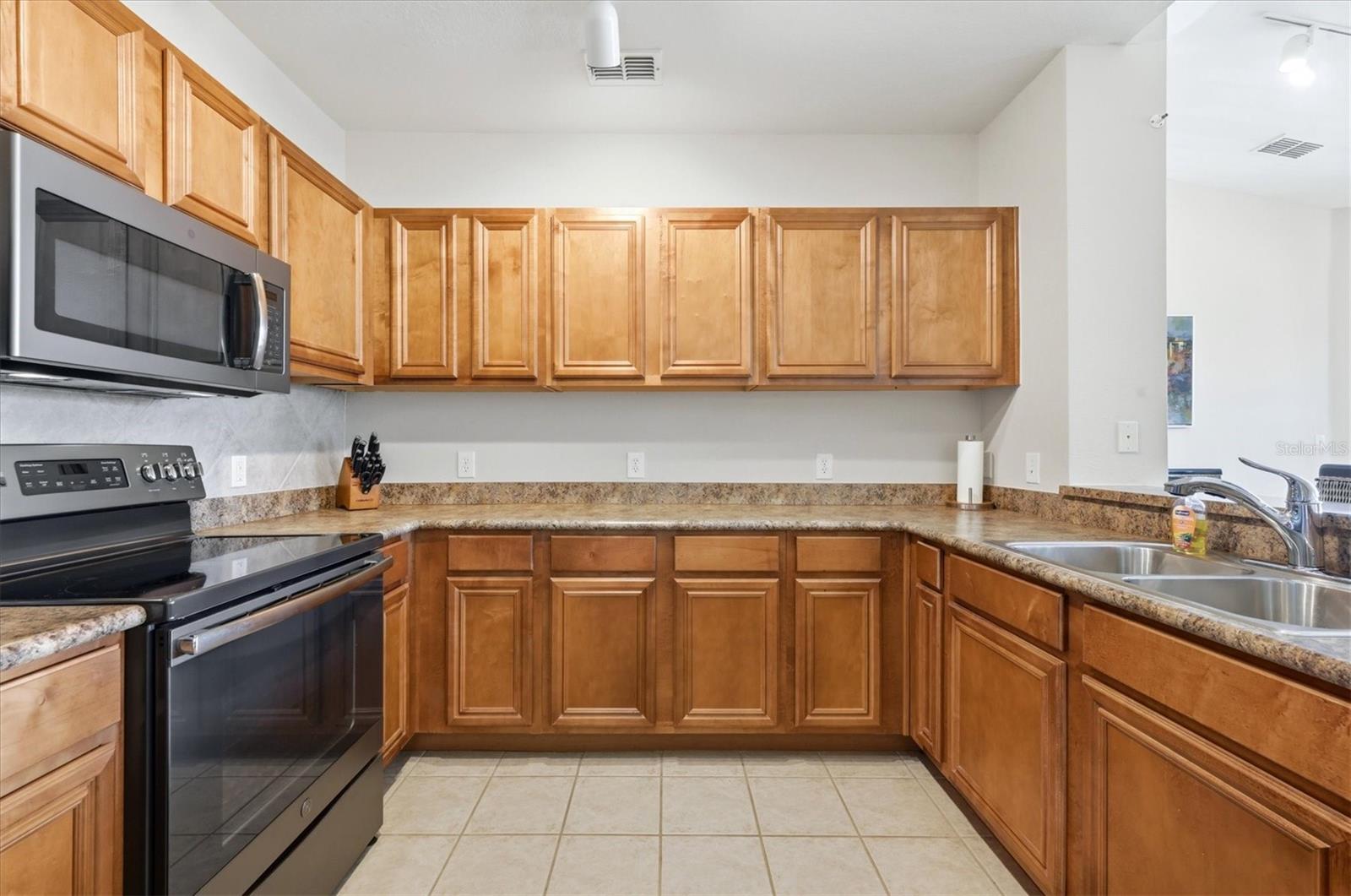 8325 38th Street Unit 307, Sarasota, FL 34243