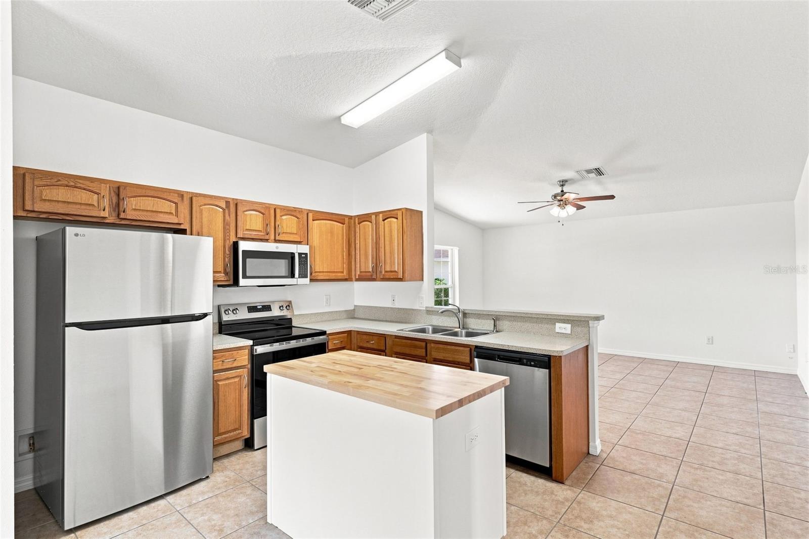 37150 Highland Bluff, Dade City, FL 33523
