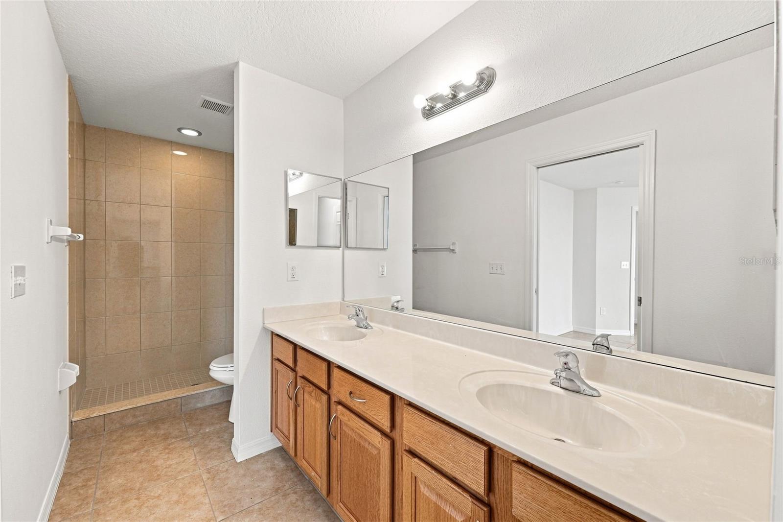 37150 Highland Bluff, Dade City, FL 33523