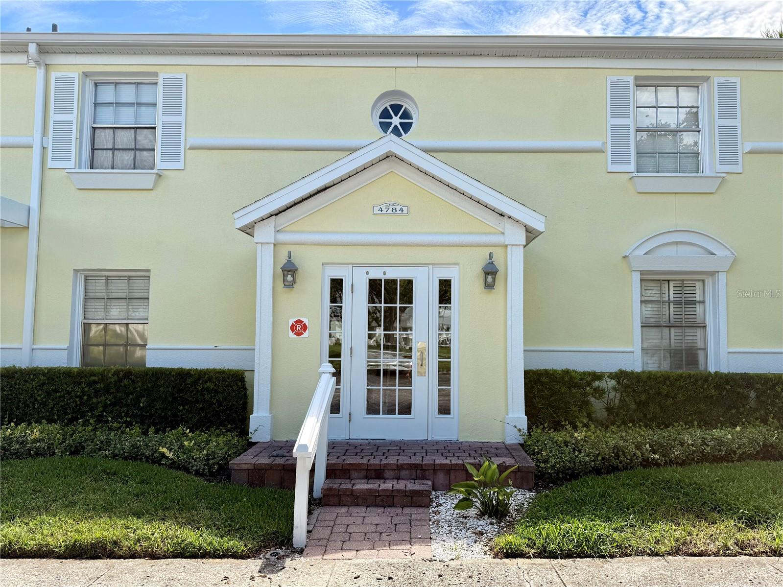 4784 Beach Unit B, St Petersburg, FL 33705