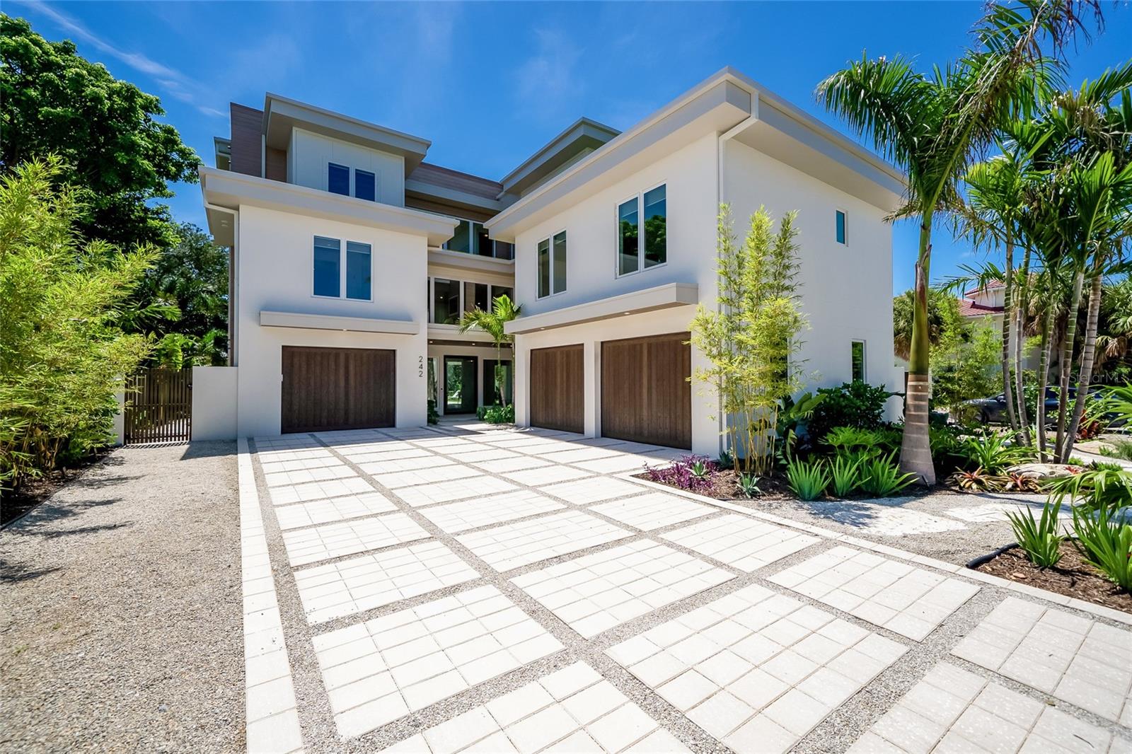 242 Lakeview, Anna Maria, FL 34216