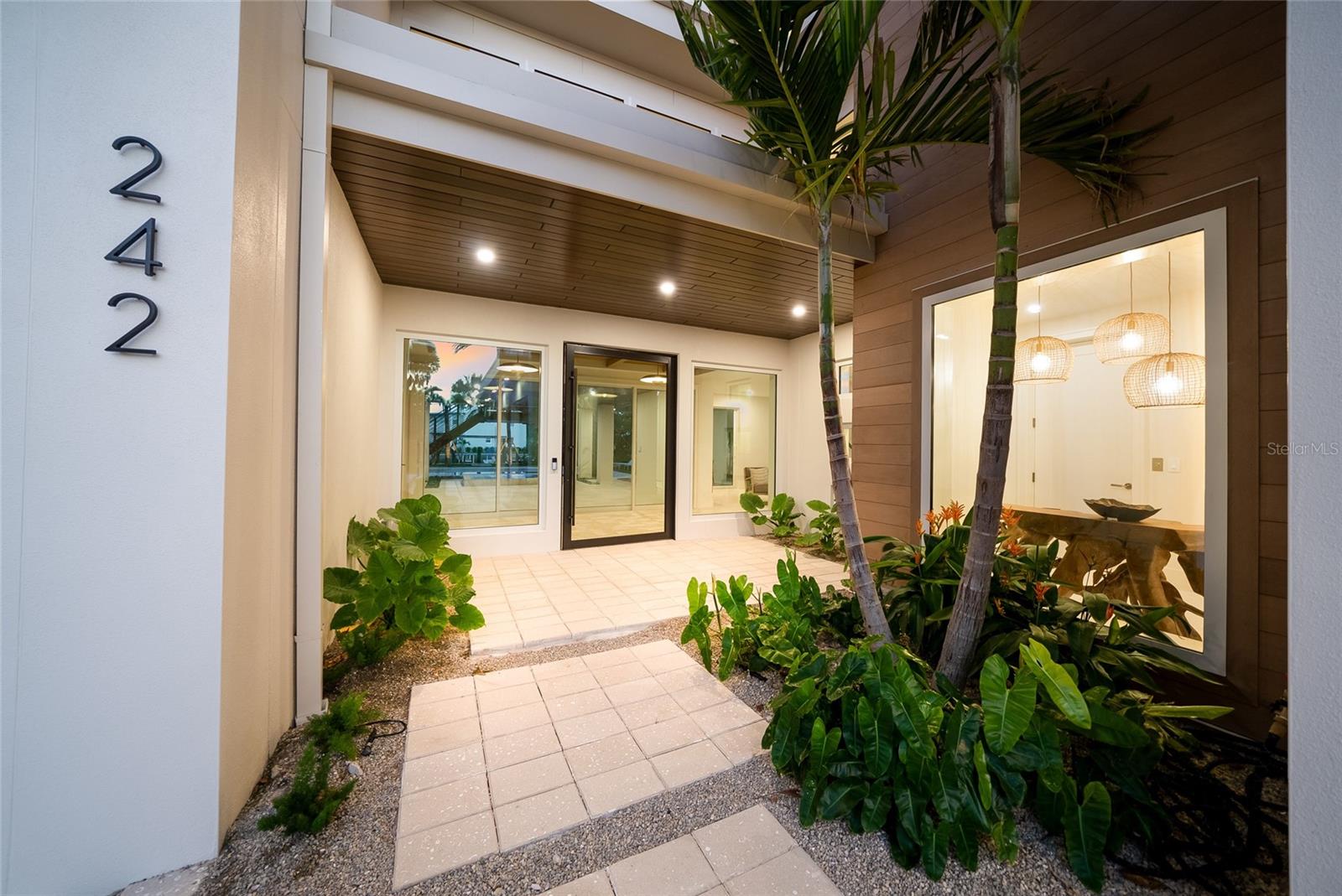 242 Lakeview, Anna Maria, FL 34216
