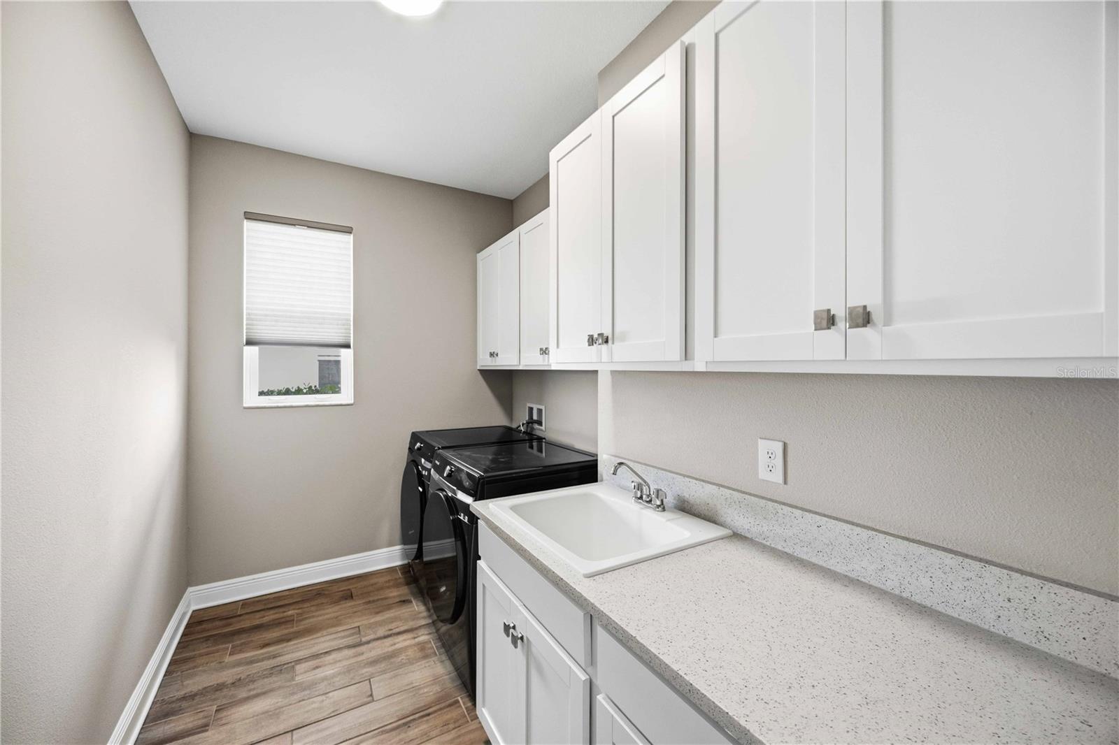 4745 Antrim, Sarasota, FL 34240